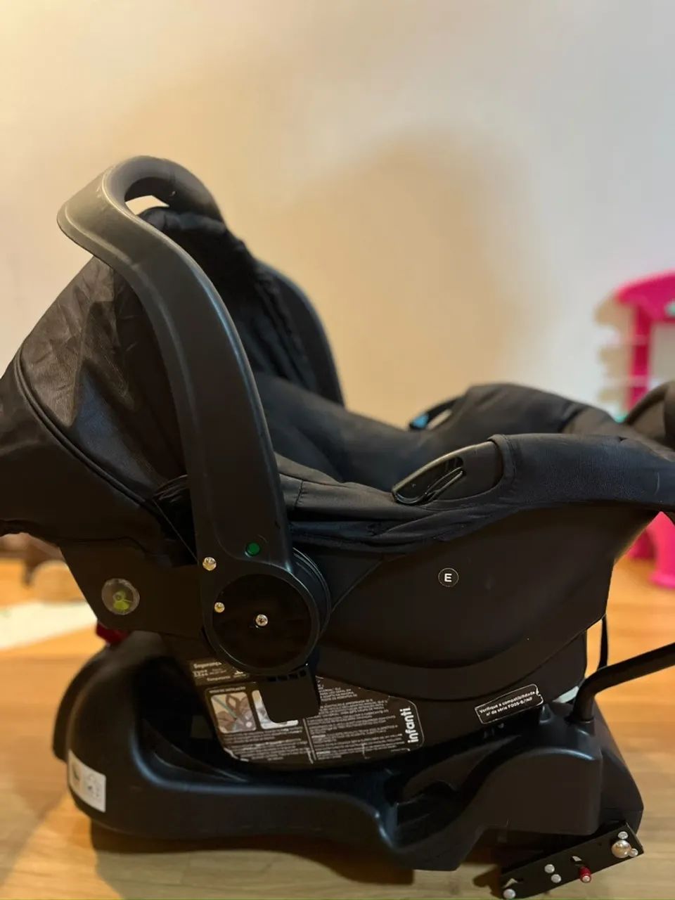 Bebe conforto INFANTI em Ótimo estado  - Foto 3
