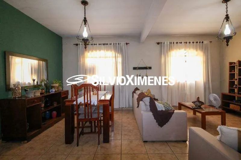 Casa com 4 quartos à Venda, Carlos Prates - Belo Horizonte - Foto 2