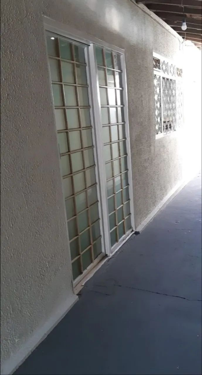 Alugo casa na T 09 próx Carrefour 