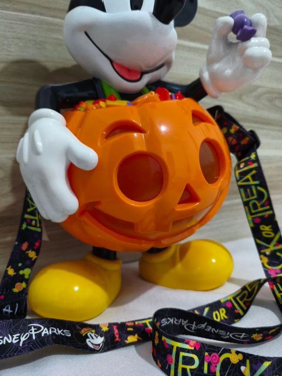 Balde pipoca Mickey Halloween  - Foto 4