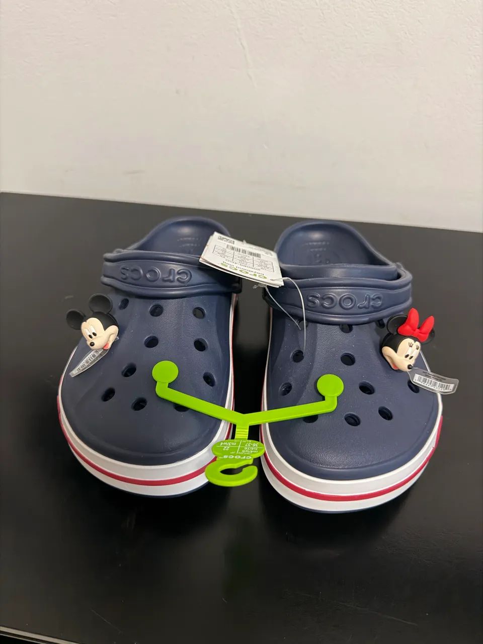 Crocs original tamanho 35  - Foto 5