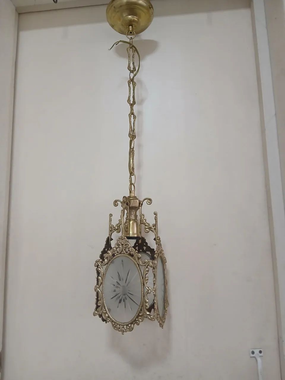 Lustre em bronze e cristal
