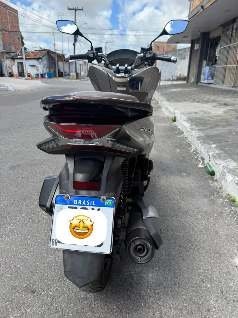 Pcx DLX Muito conservada Vale a pena conferir 