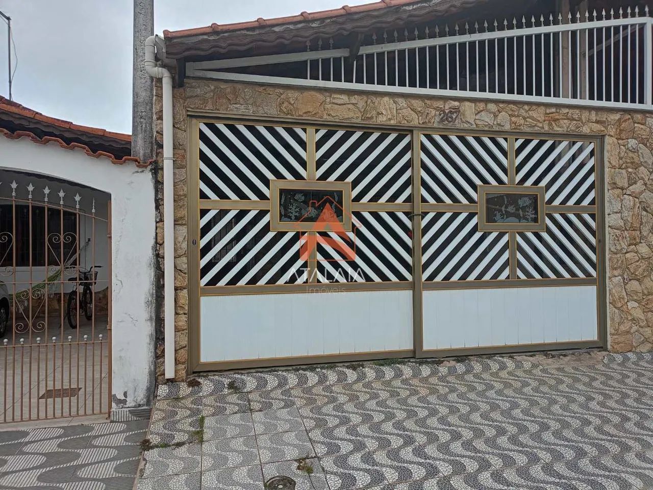 Casa com 3 quartos, Caiçara, Praia Grande, Cod: 2428