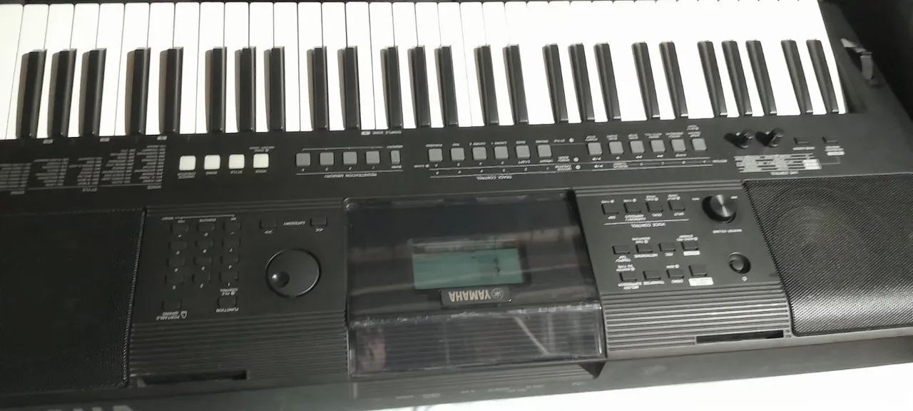 Teclado yamaha 61 tecla  - Foto 5