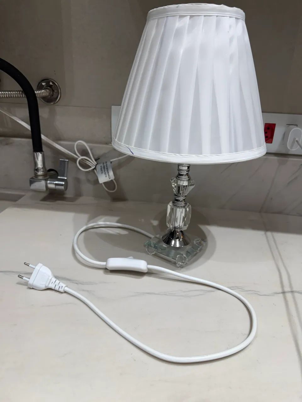 Abajur cúpula tecido branco  - Foto 3