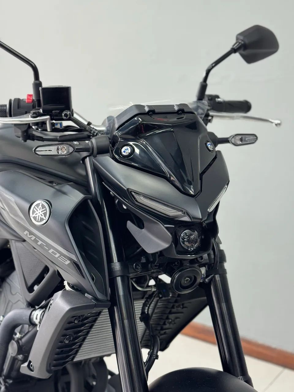 YAMAHA MT 03 2027 - Foto 4