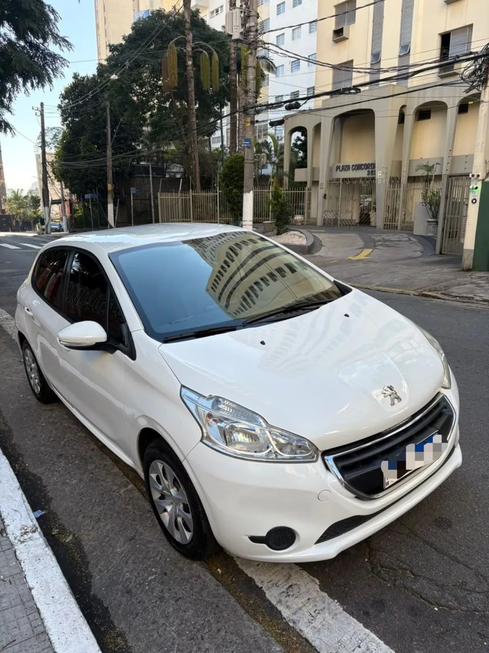 Peugeot 208 Active/active Pack 1.5 Flex 8V 5P 2014 - Foto 3