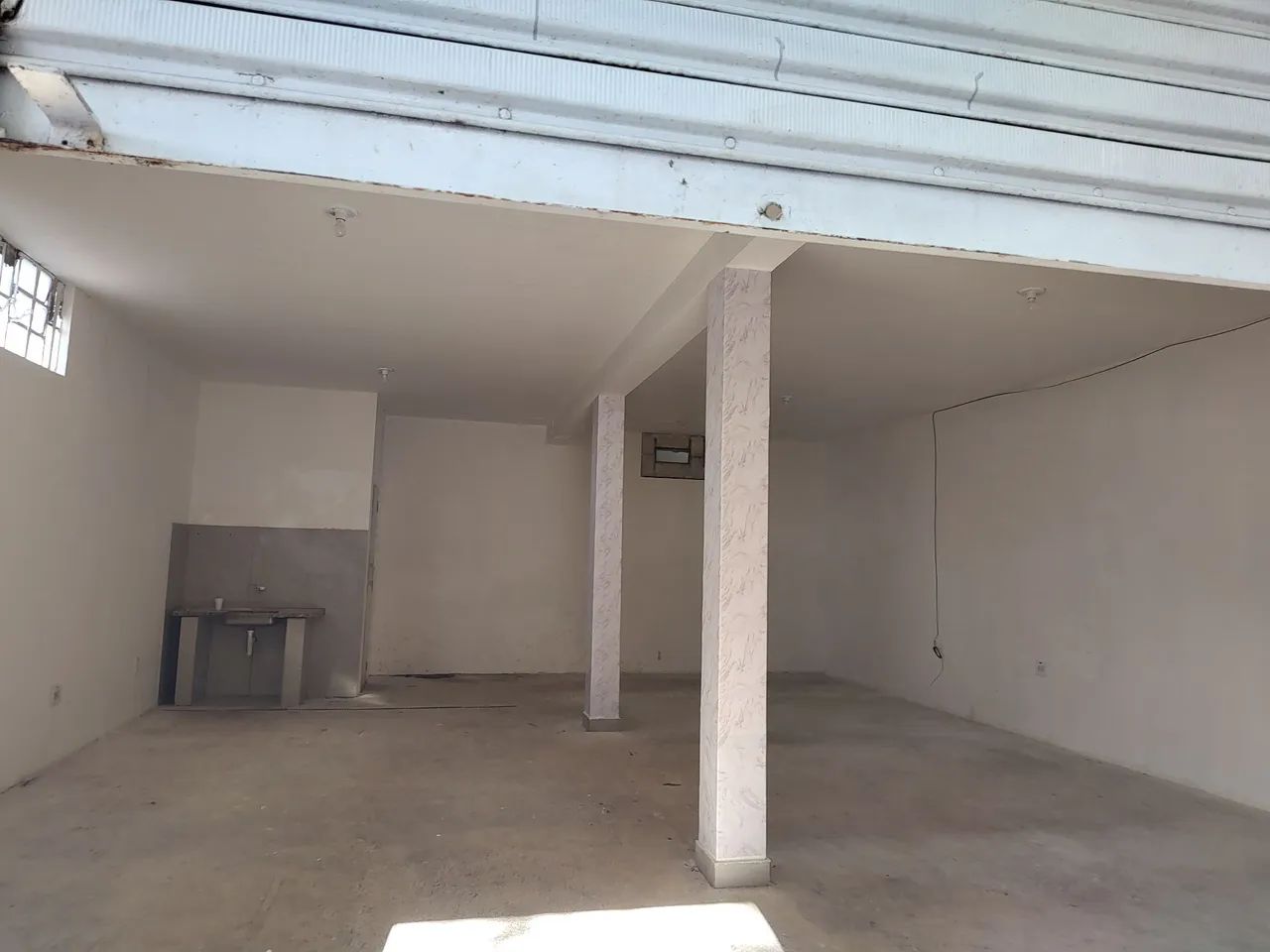 Alugo cômodo comercial bairro Presidente Roosevelt. - Foto 3