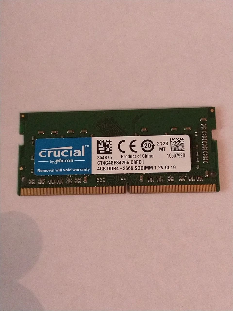 Crucial DDR4.