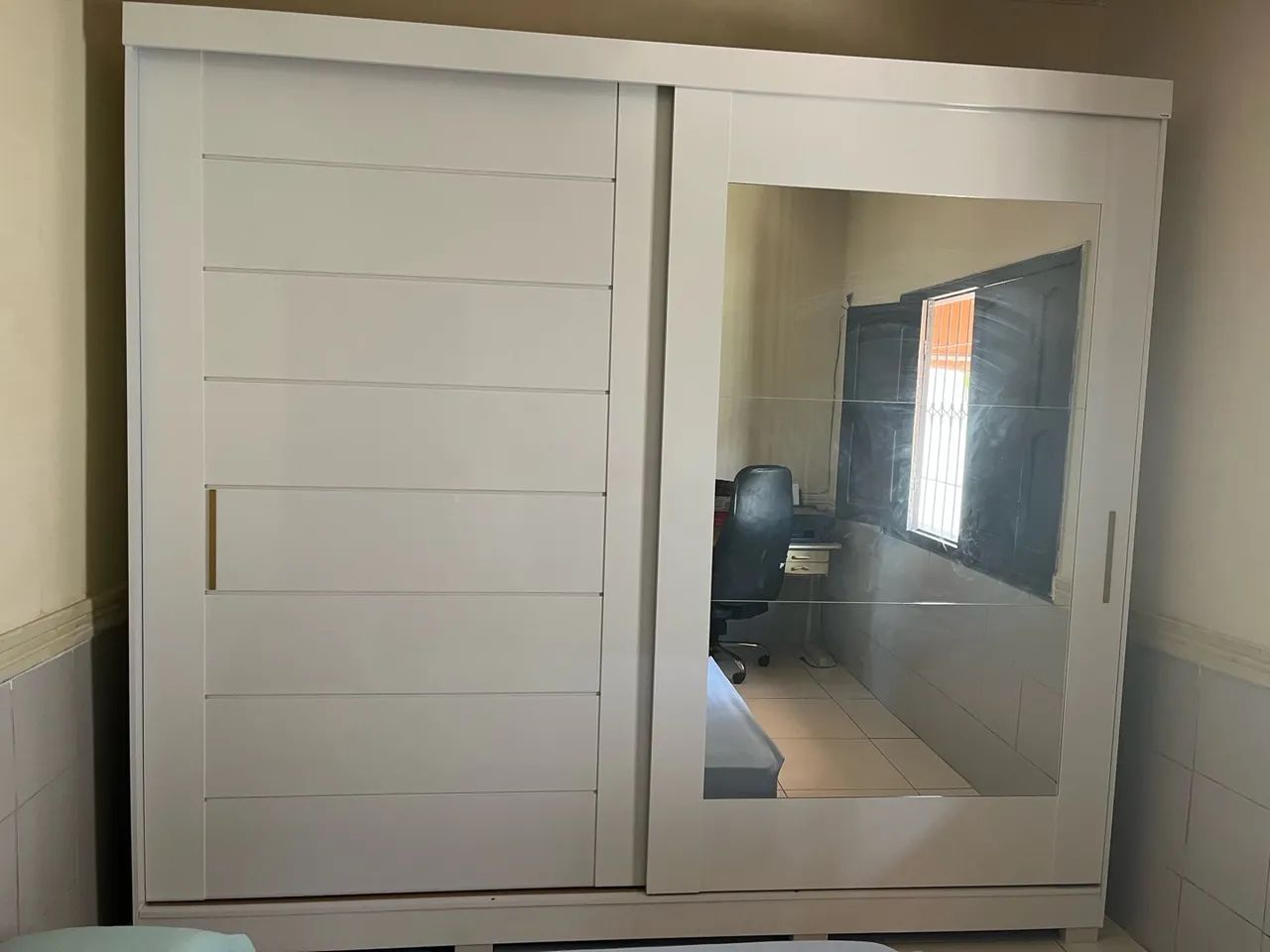Guarda roupa de casal 