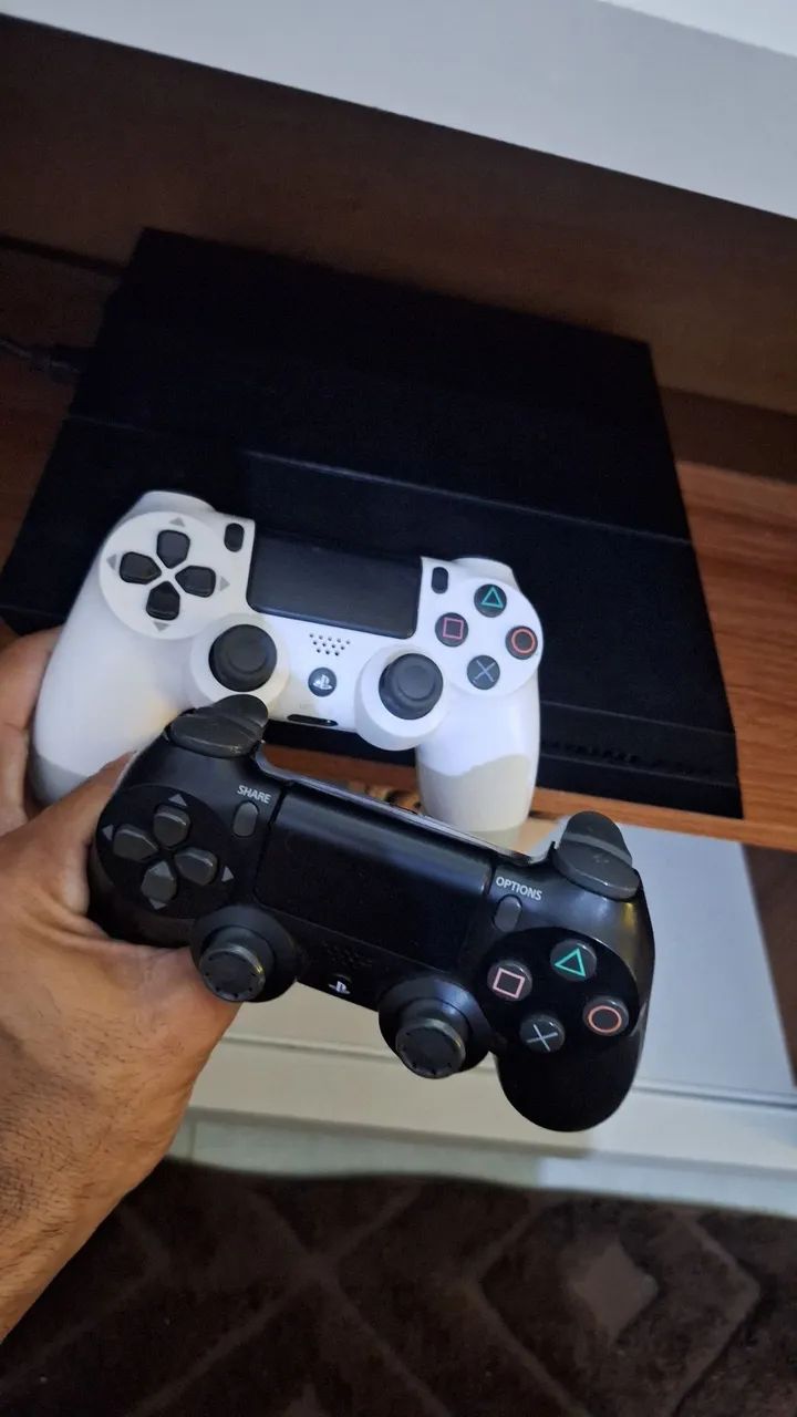 PlayStation 4 / PS4  - Foto 2