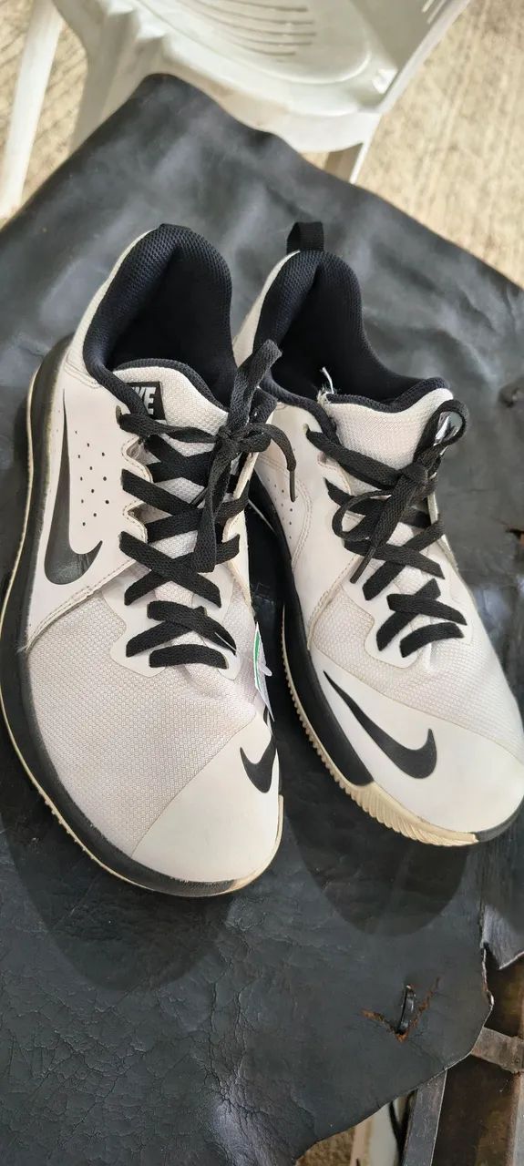 TENIS Nike couro tamanho 41