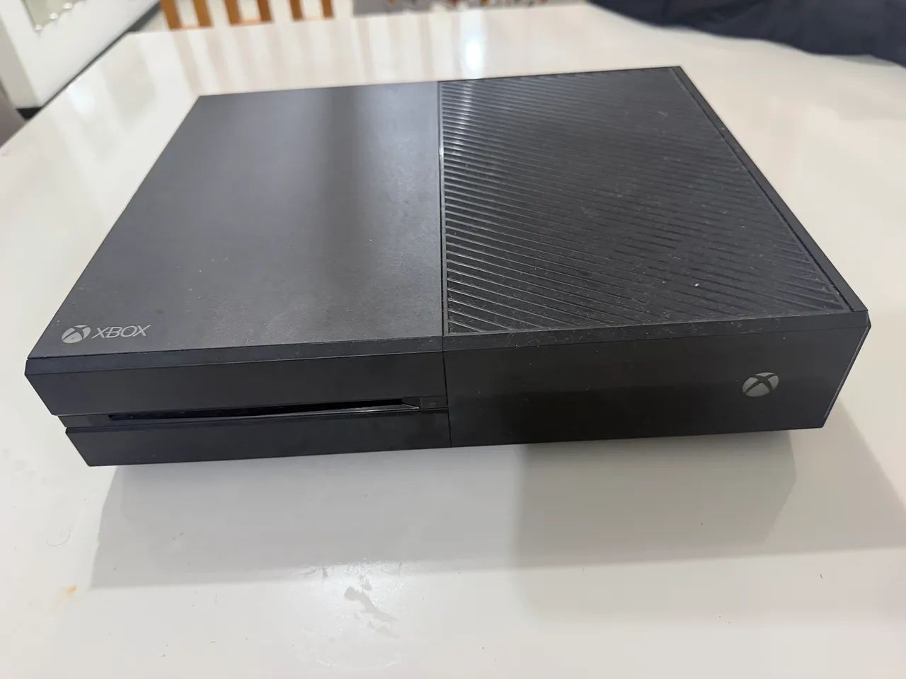 Vendo Xbox one com 5 jogos 