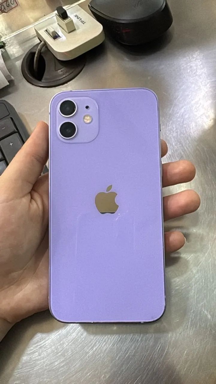 Vendo iPhone 12 lilás  - Foto 2
