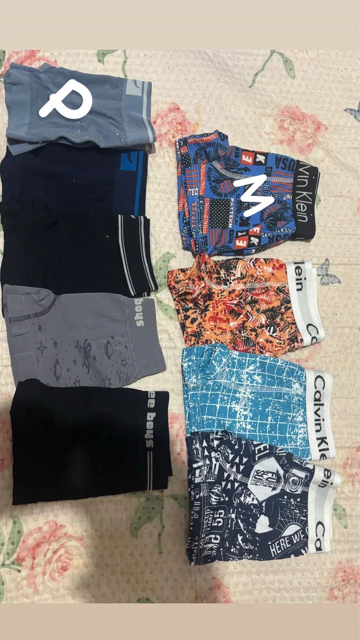 Vende-se cuecas de bebê