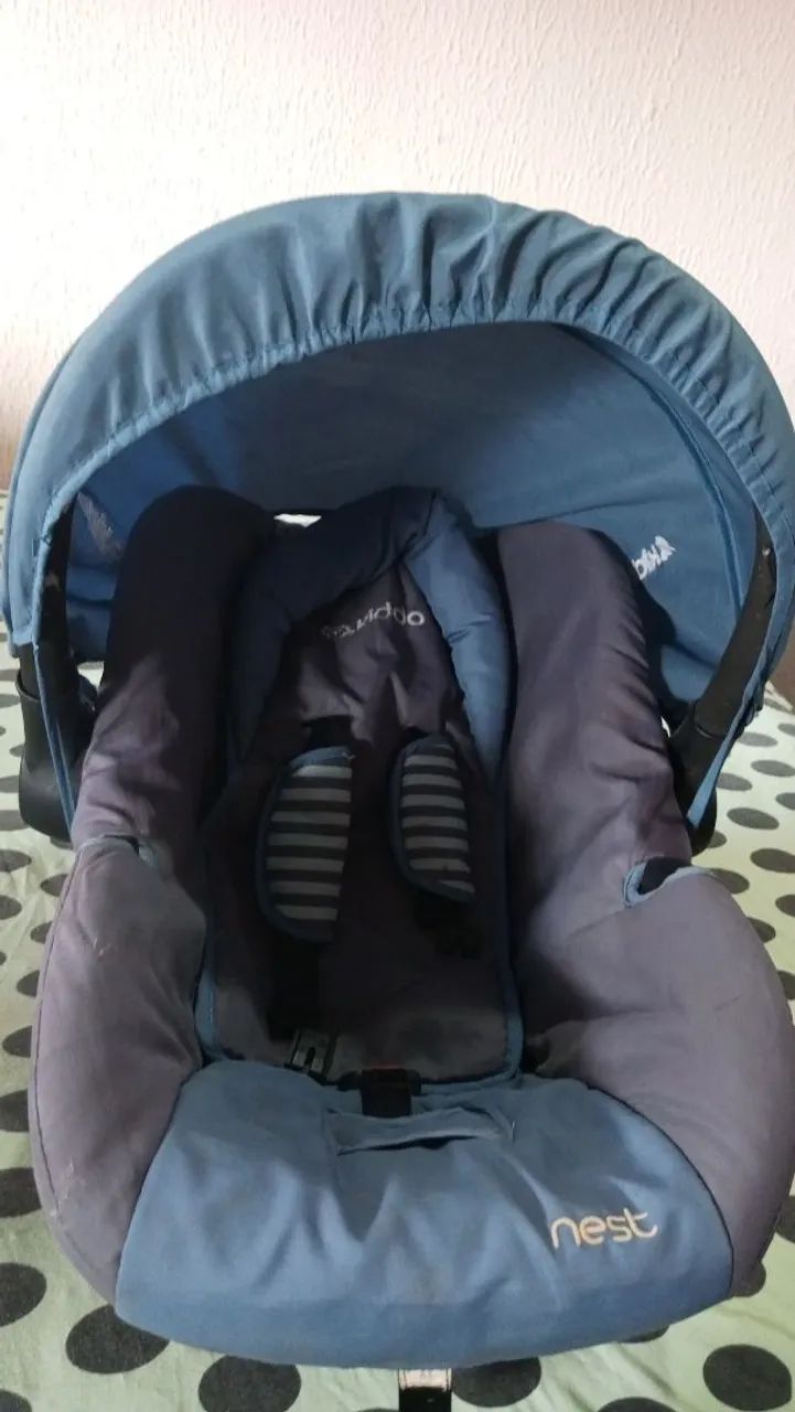 Vende-se bebe conforto em ótimo estado 