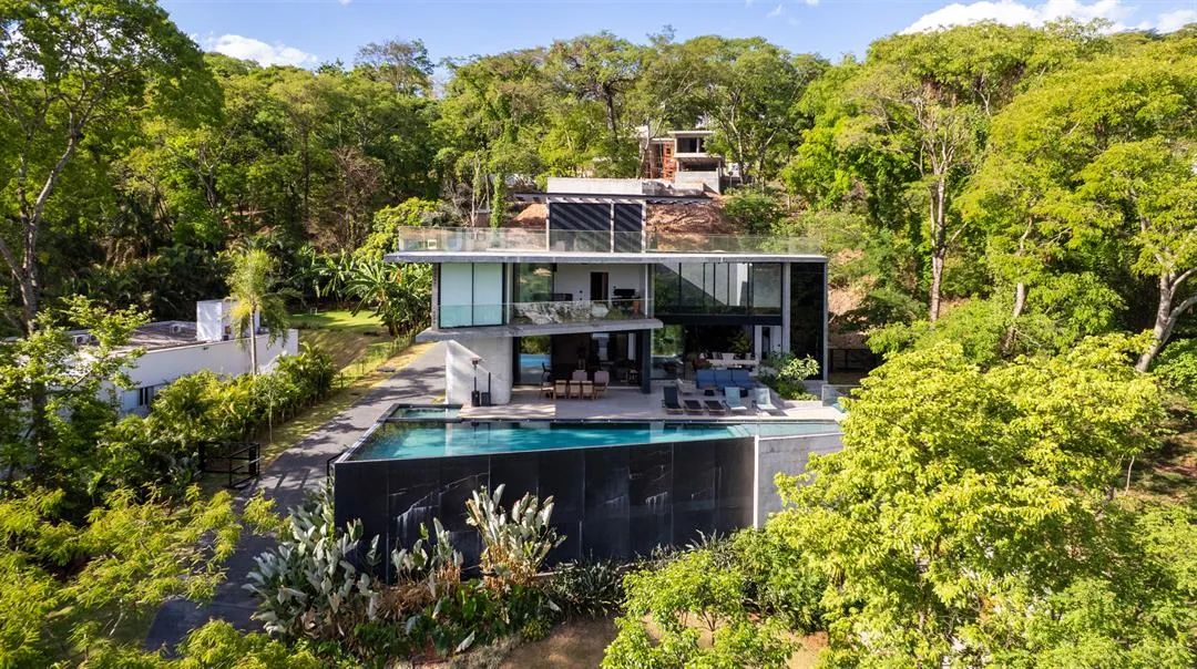 Mansão de Luxo à Venda no Aldeia do Vale  Goiânia | 7 Suítes | Vista para o Lago | 1.510 m - Foto 2