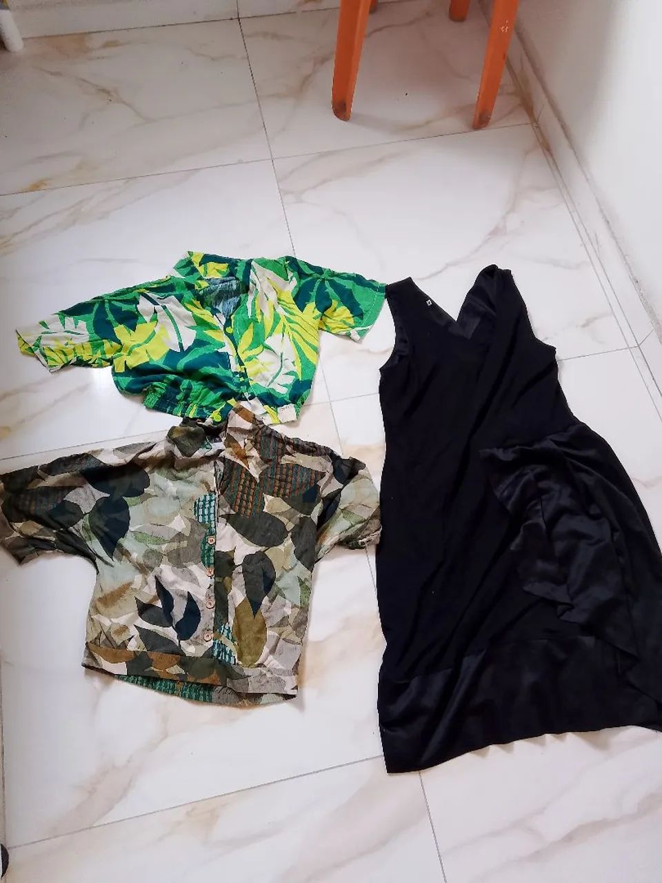 Lote de roupas femininas  - Foto 5