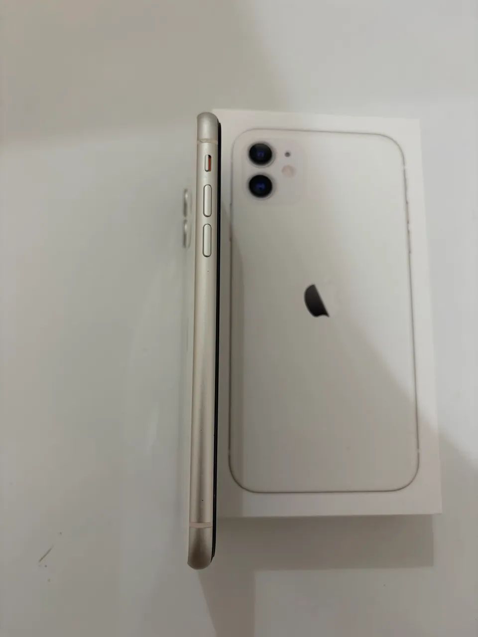 iPhone 11 128gb branco  - Foto 2