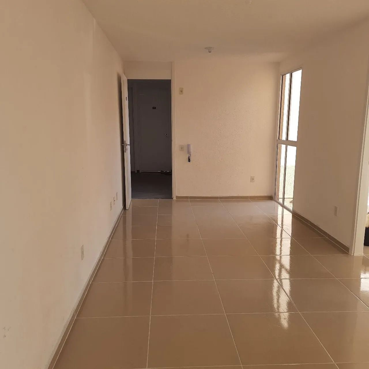 ALUGA-SE 01 APARTAMENTO NO SEGUNDO ANDAR