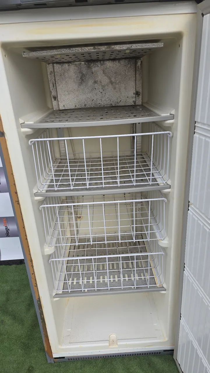 Freezer vertical Electrolux  - Foto 4