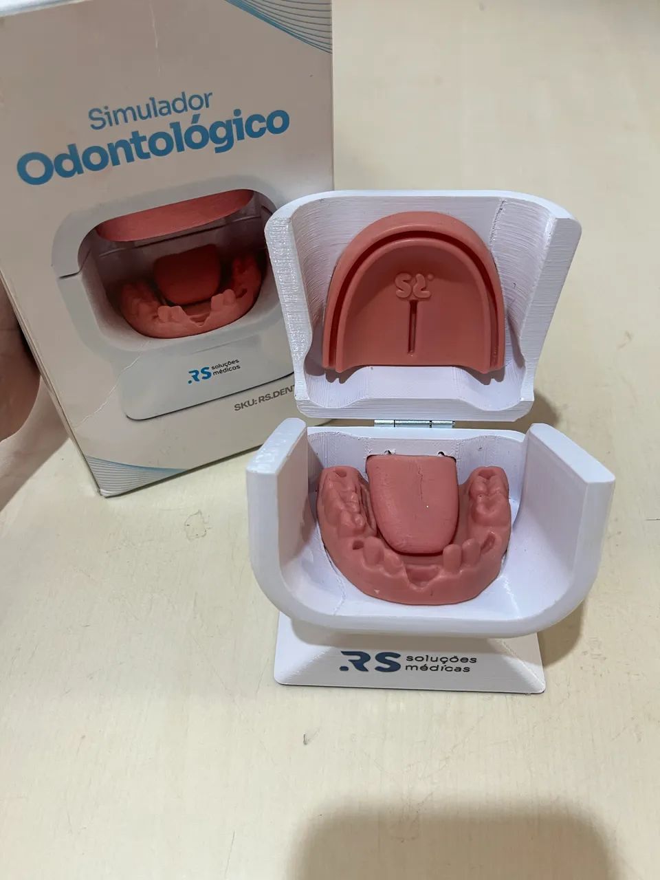 Simulador de Sutura Odontológico | MANEQUIM