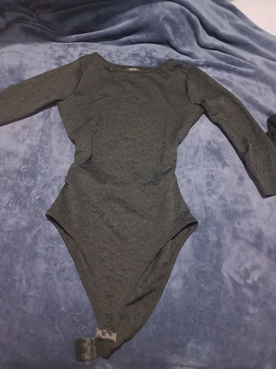 Uma saca de roupa novas e seminovos  - Foto 3