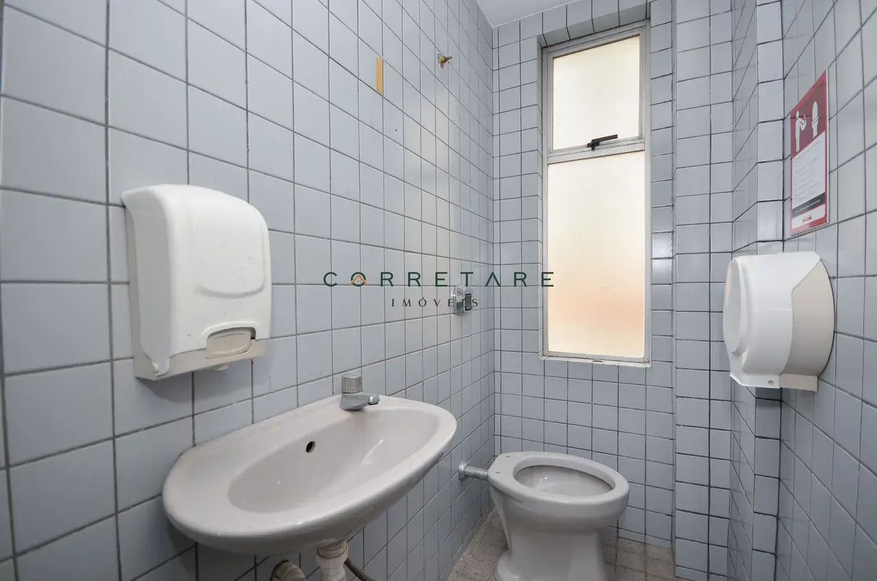 Sala Comercial à Venda  385 m² Privativos com 5 vagas de garagem| Centro de Curitiba - Foto 9