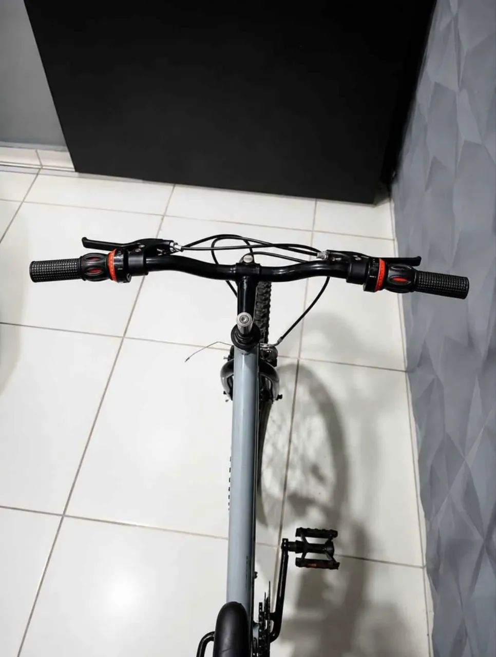 Bicicleta aro 26 com marcha muito barato  - Foto 2