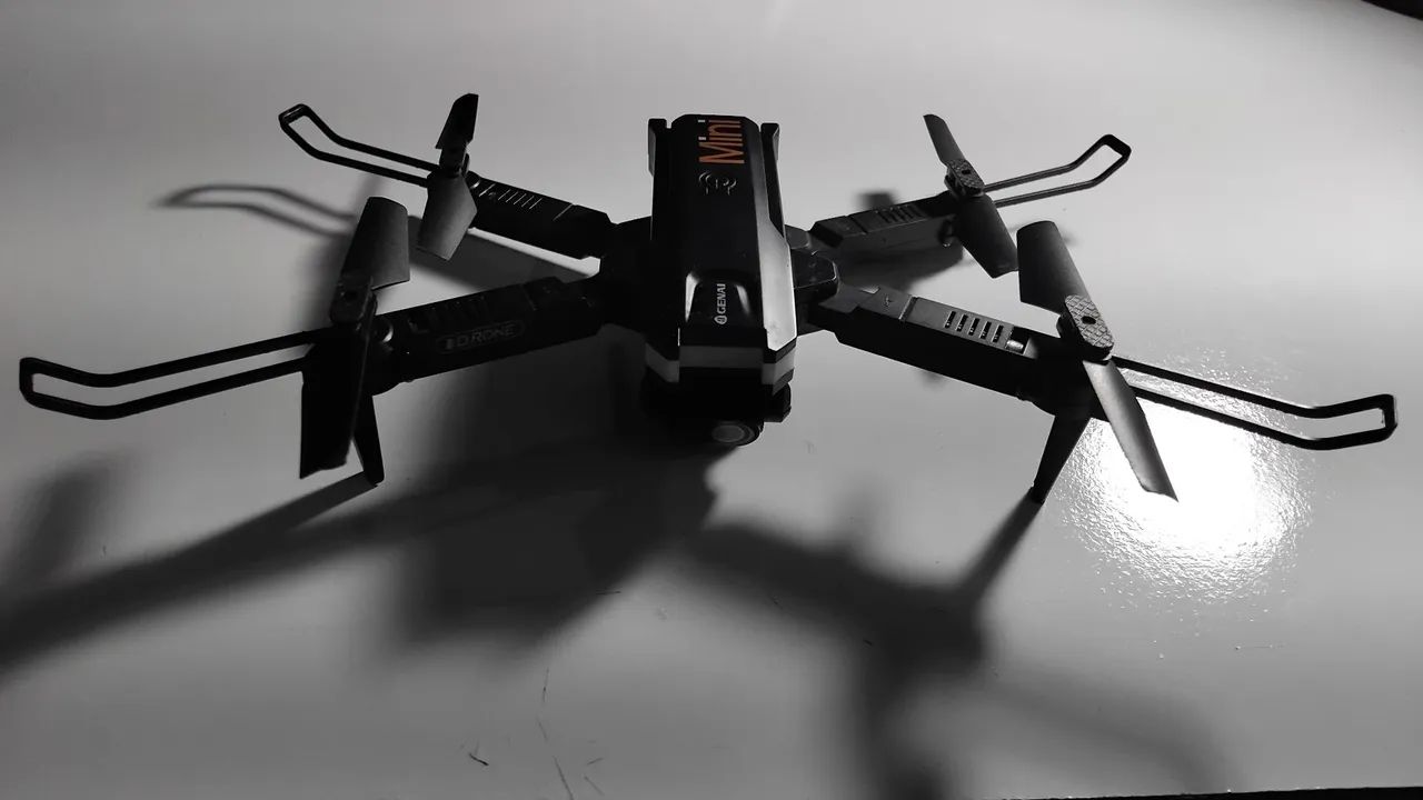 Mini Drone c/ câmera  - Foto 3