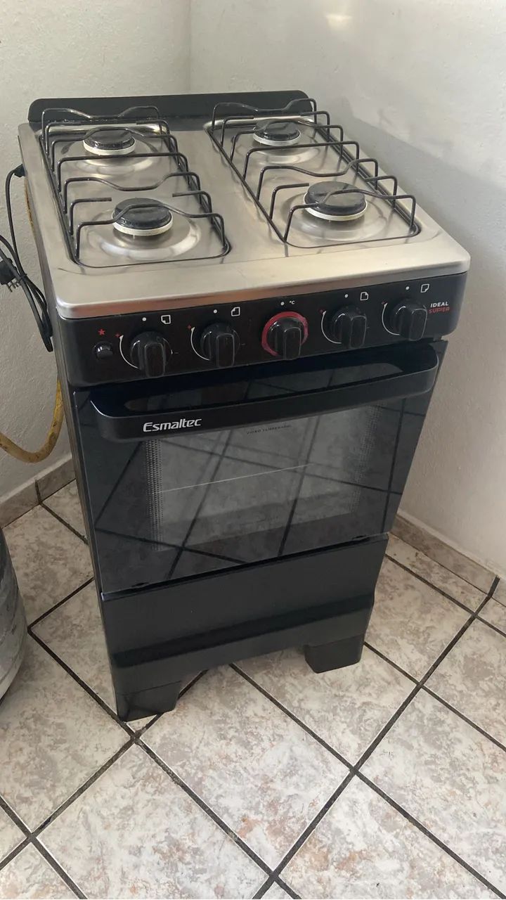 Fogão elétrico novo três meses de comprado 