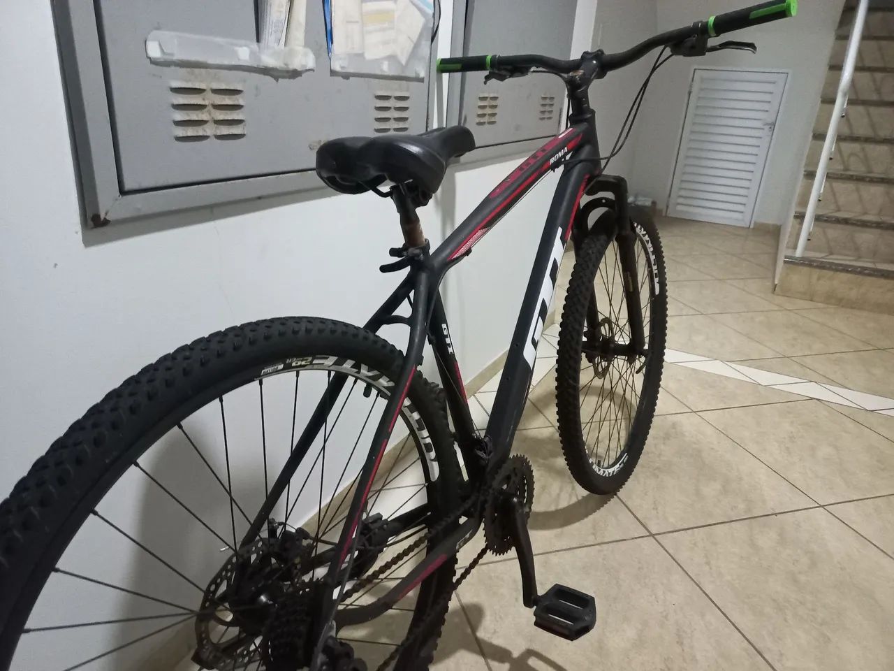 Vendo bicicleta aro 29  - Foto 4