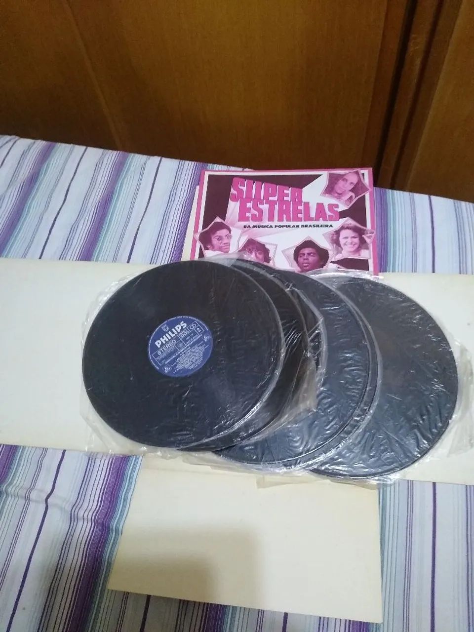 Caixa vinil 8 lps MPB( cantores da capa) - Foto 3