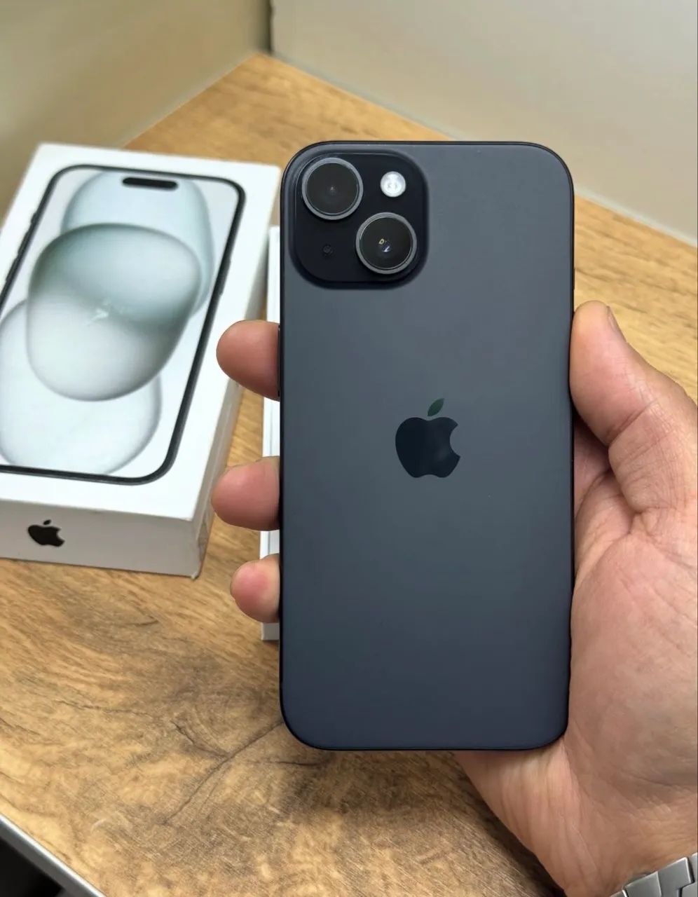 iPhone 15  - Foto 2