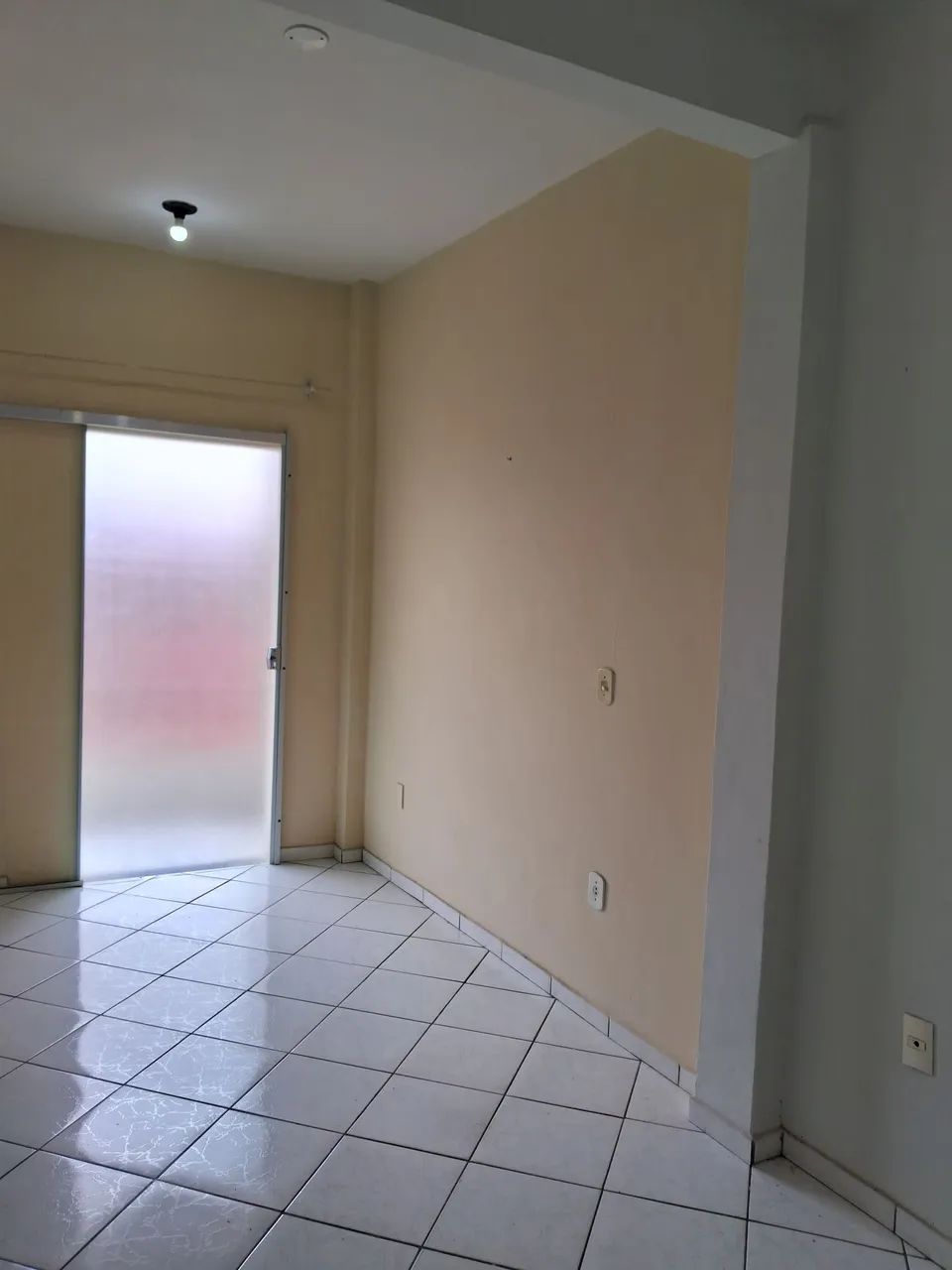 Apartamento tipo kitnet 1°andar