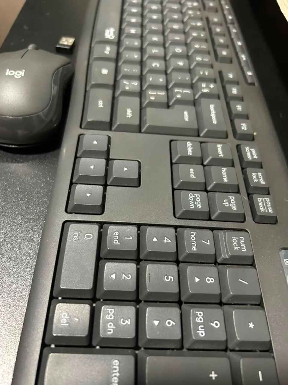 Teclado e Mouse com fio USB Logitech MK120 Esta novinho 