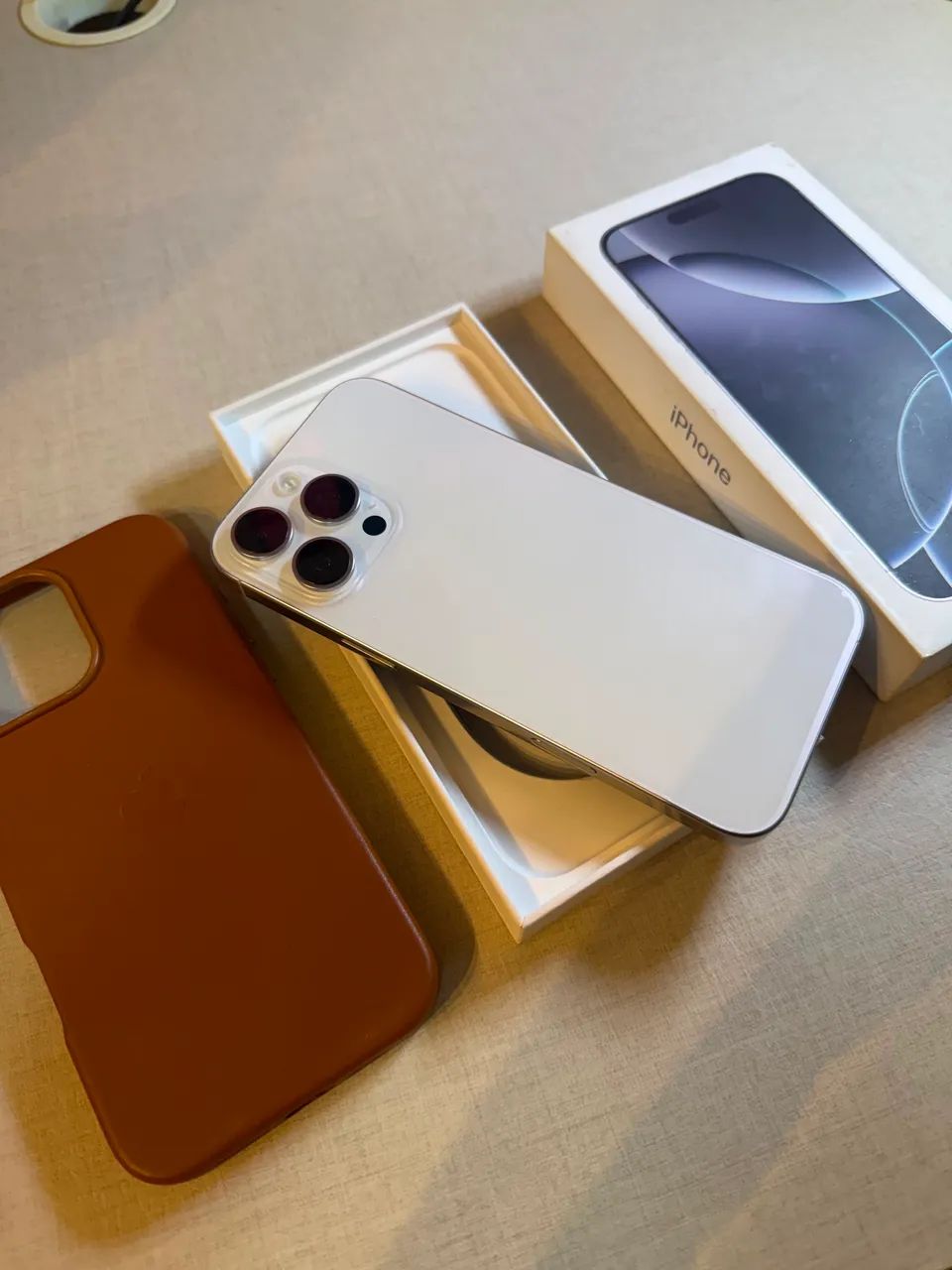 iPhone 16 Pro Max 256gb (93% de bateria) - Foto 3