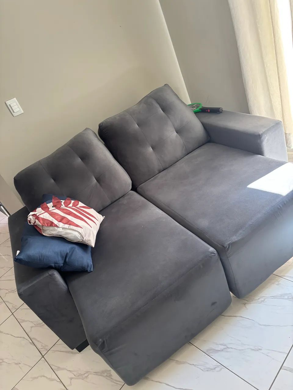 Sofá seminovo 