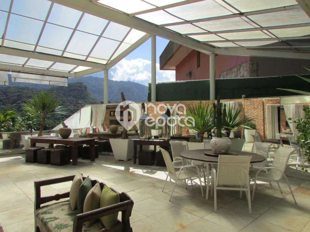 Gávea | Casa 6 quartos, sendo 6 suites