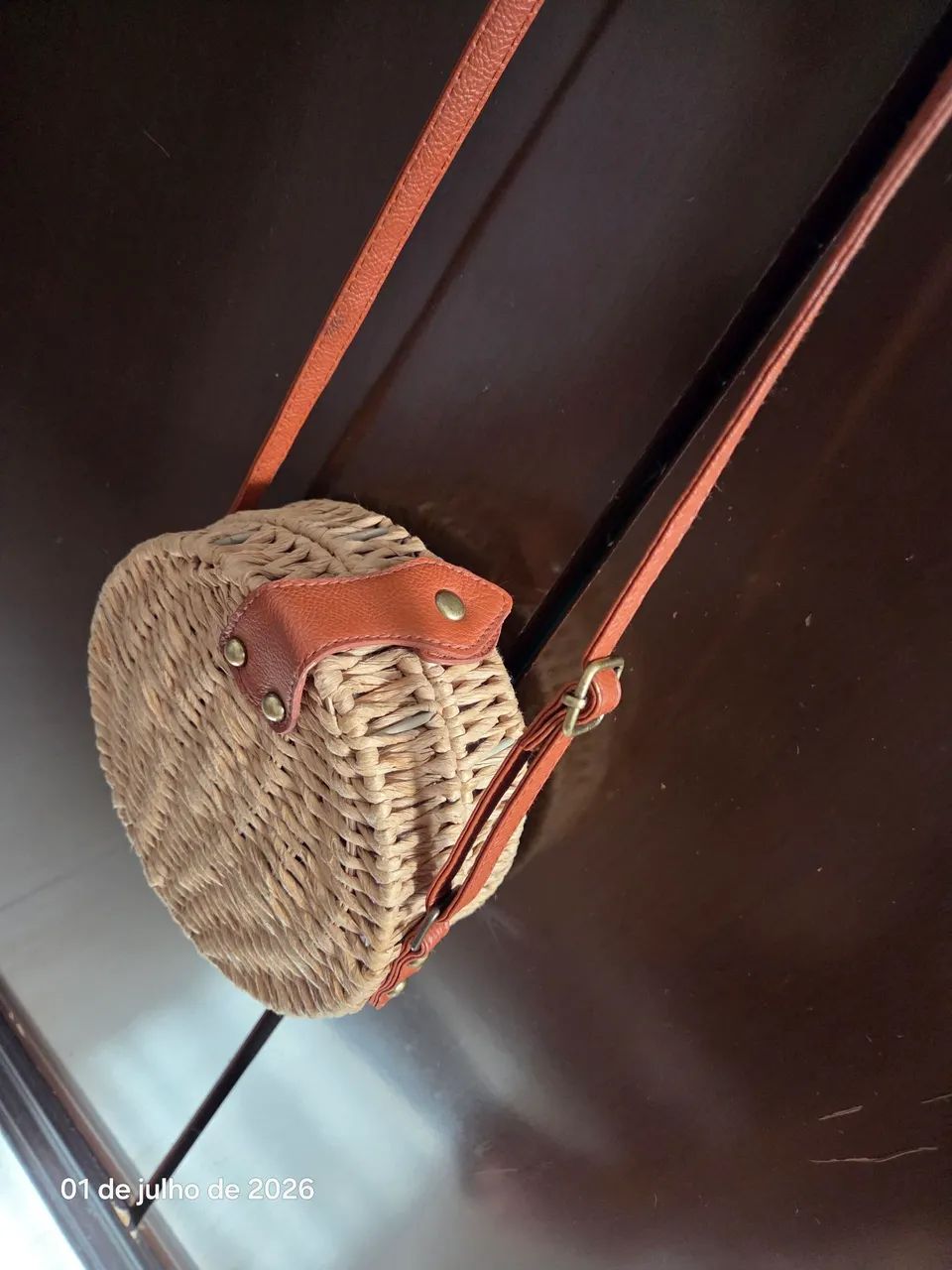 Bolsa de palha redonda com alça longa - Foto 3