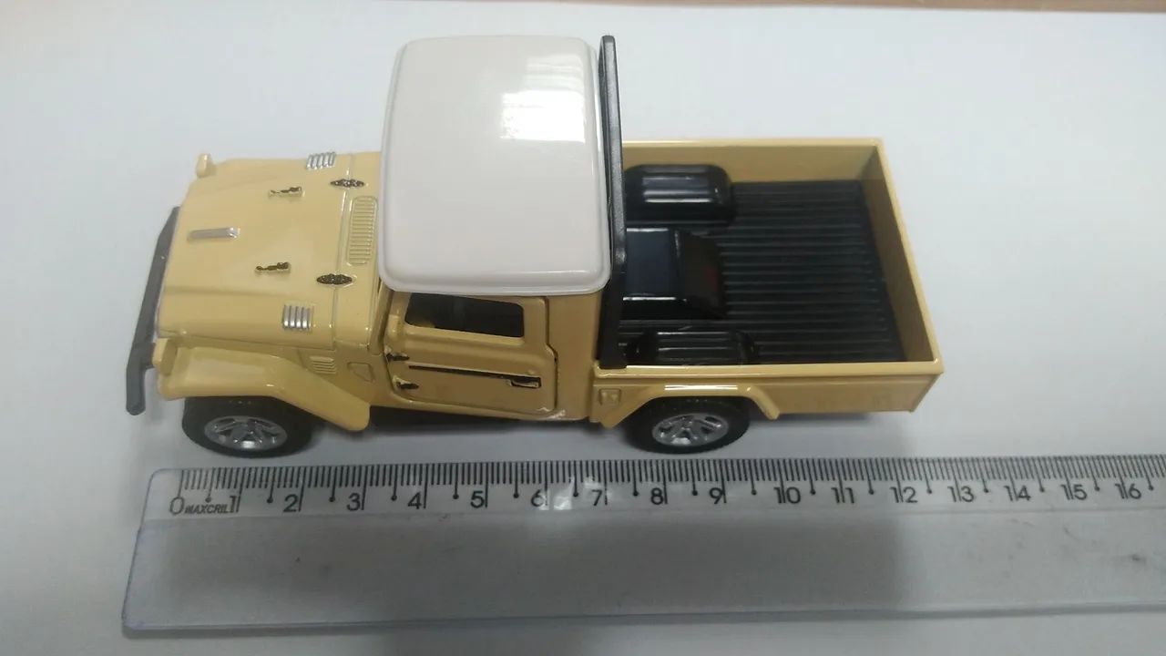 Miniaturas de Toyota Bandeirantes Caminhonete metal - Foto 6