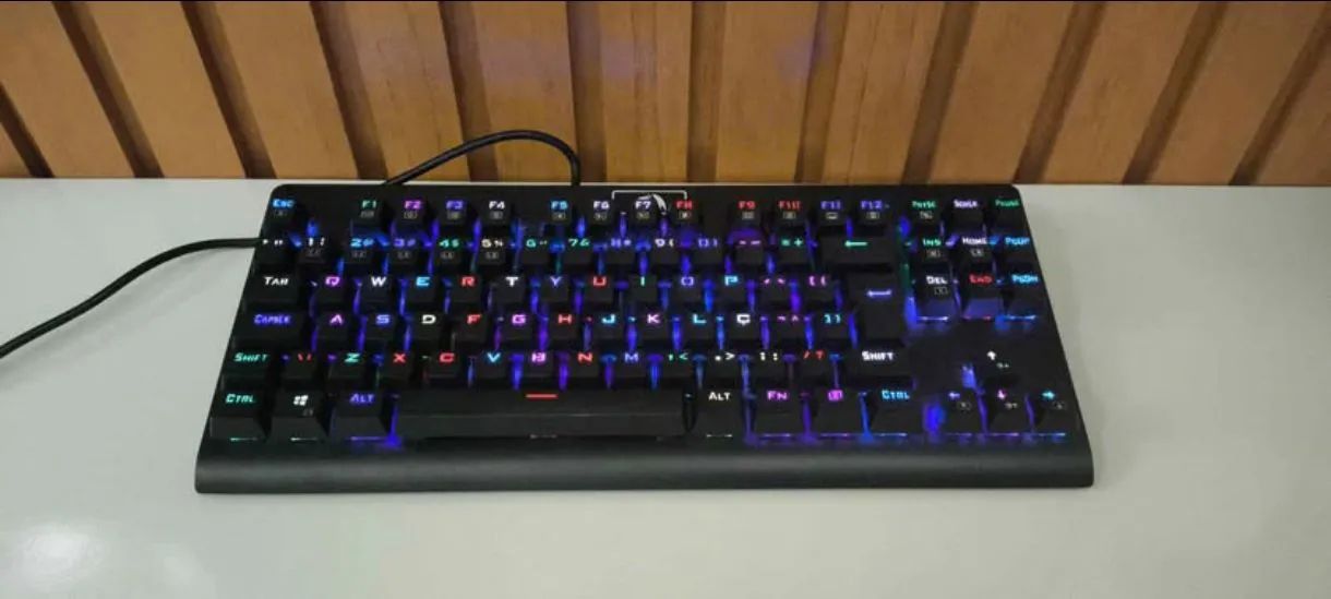 TECLADO REDRAGON DARK AVENGER SWICH BLUE 