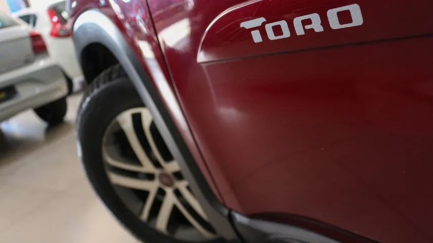 Fiat Toro Freedom 2.4 16V Flex Aut. 2017 - Foto 3