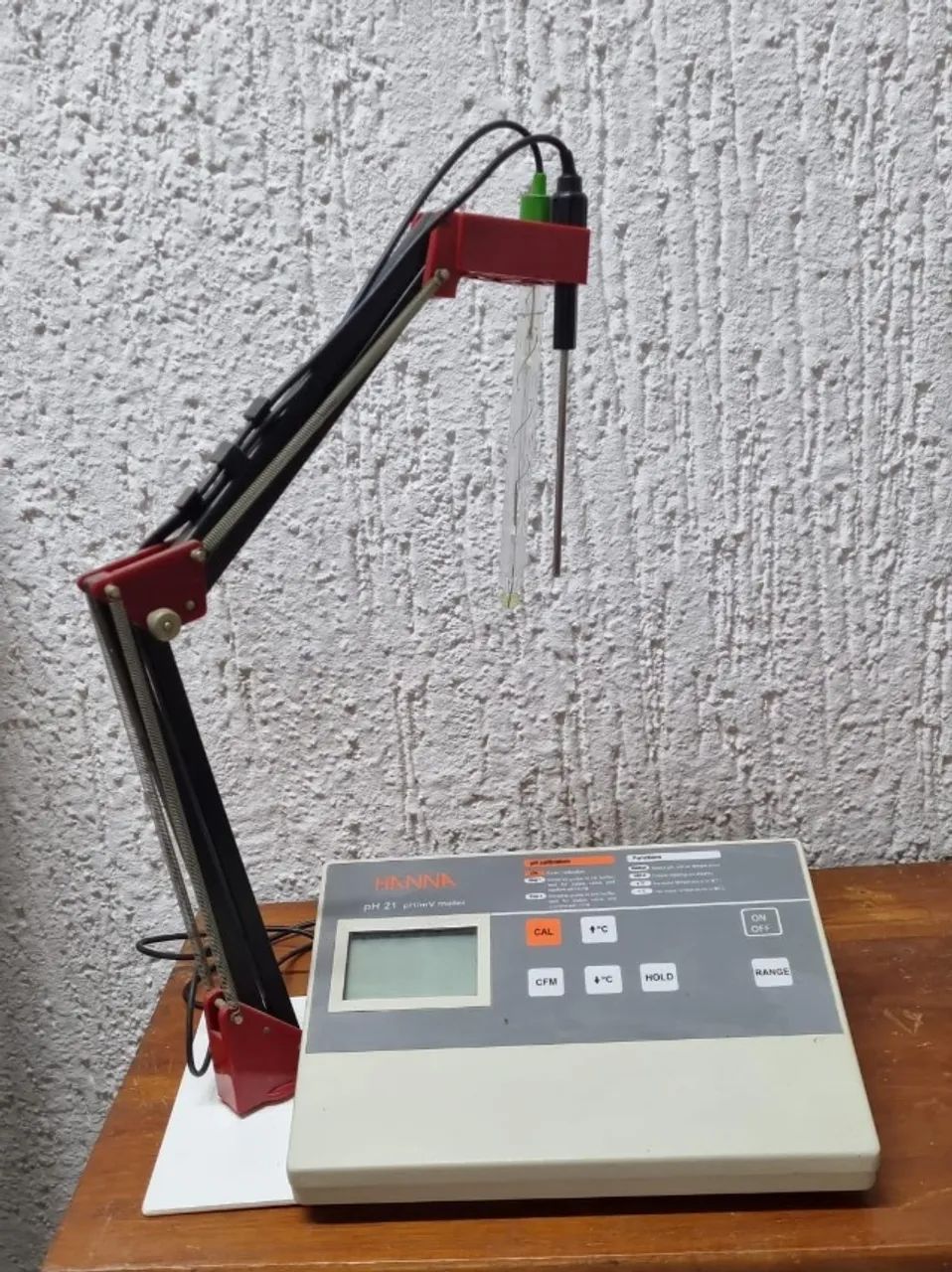 Medidor de pH/mV Hanna pH 21 com Base e Suporte Completo - Ótimo Estado! - Foto 2