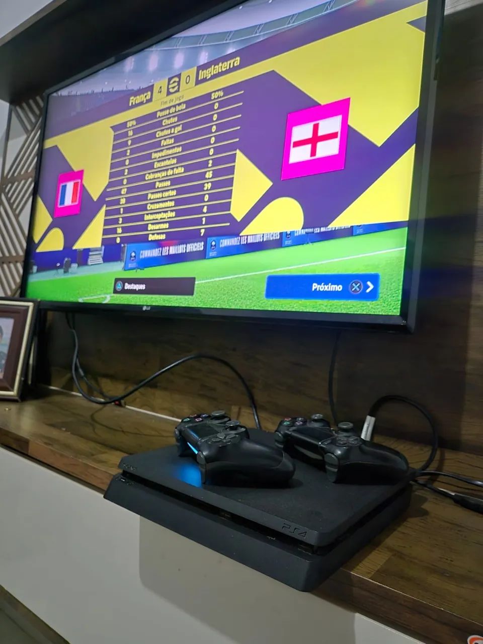 Ps4 slim em ótimas condições  - Foto 3