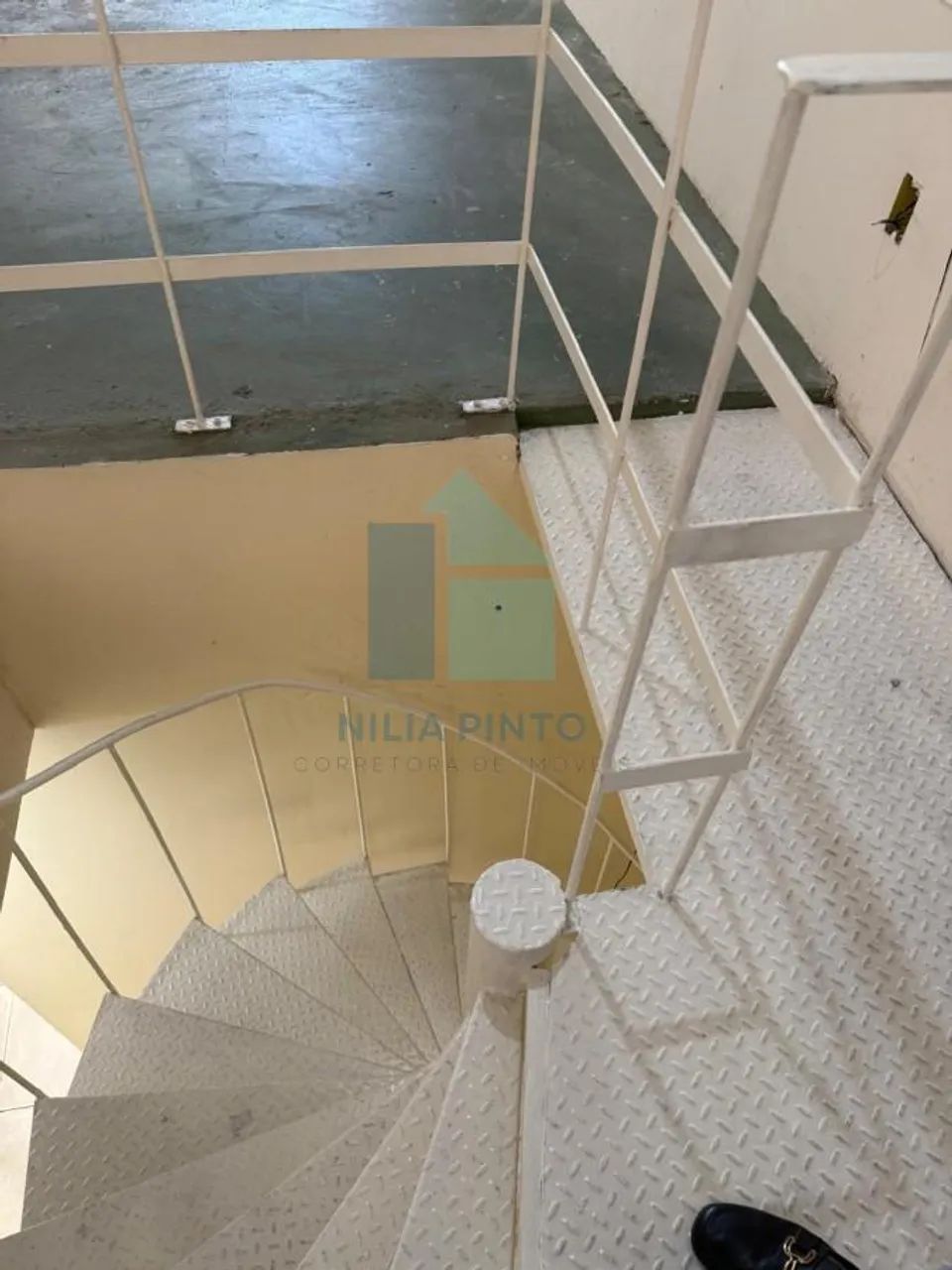 Sala Comercial / Usada para Locação em Macaé, Centro, 1 banheiro - Foto 3