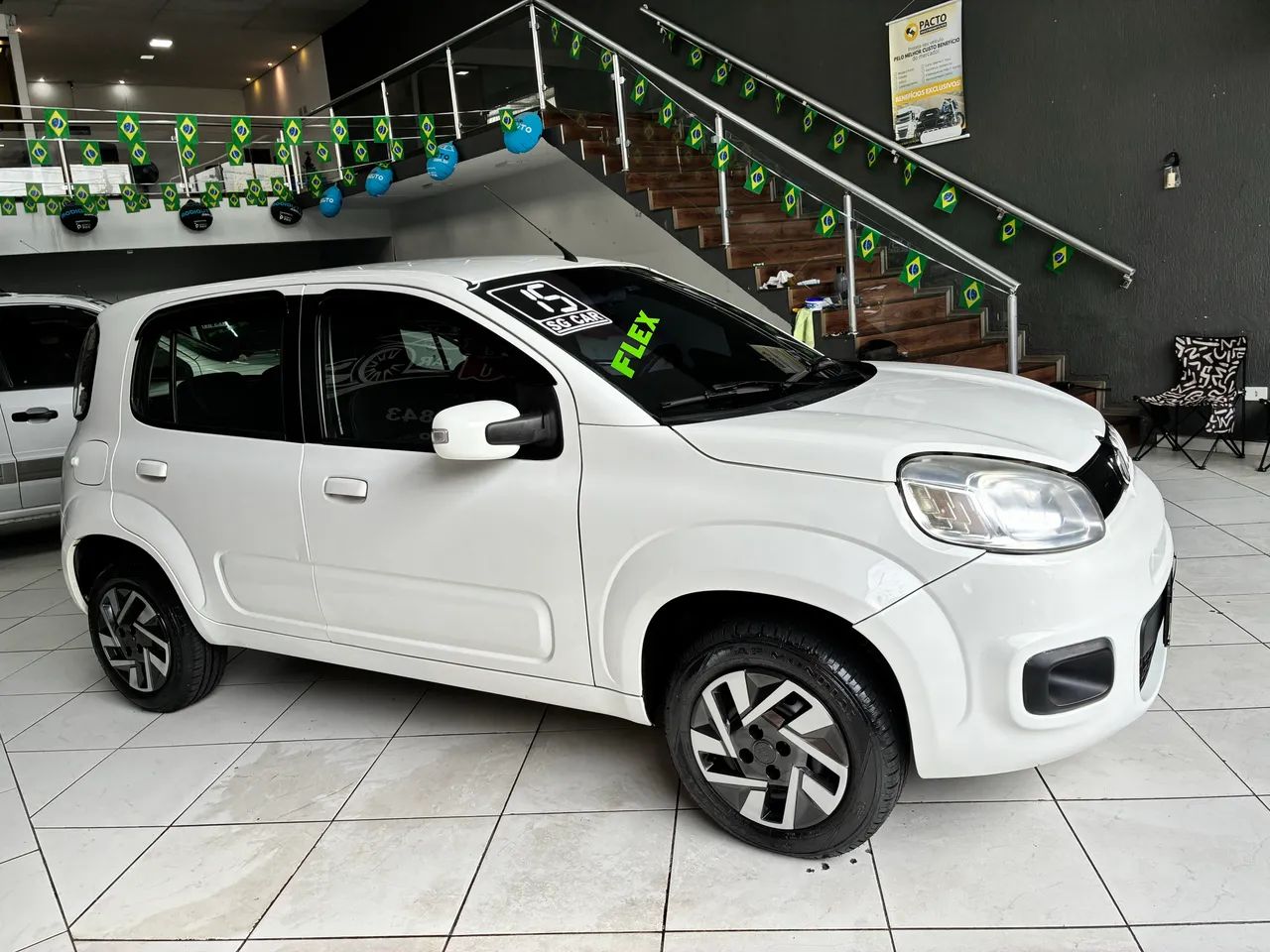 Fiat Uno Evolution 1.4 Fire Flex 8V 5P 2015 - Foto 2