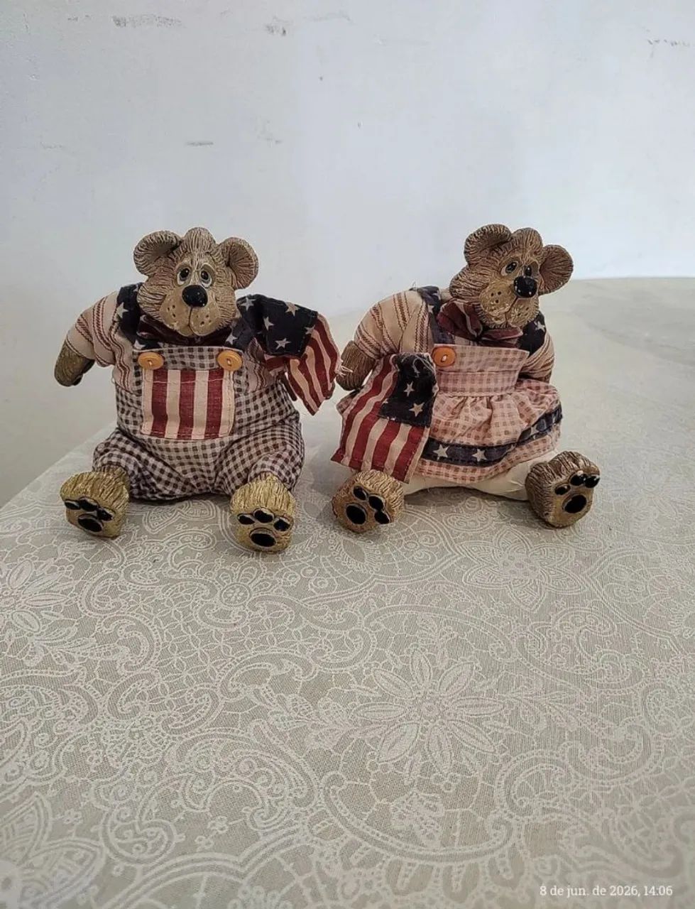 Par de bonecos decorativos da marca Russa Berrie