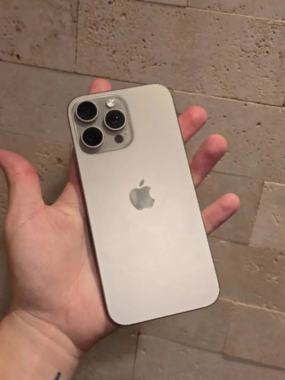Oferta! Iphone 16 Pro Max 256GB 91% Titanium Natural - Leia - Foto 2